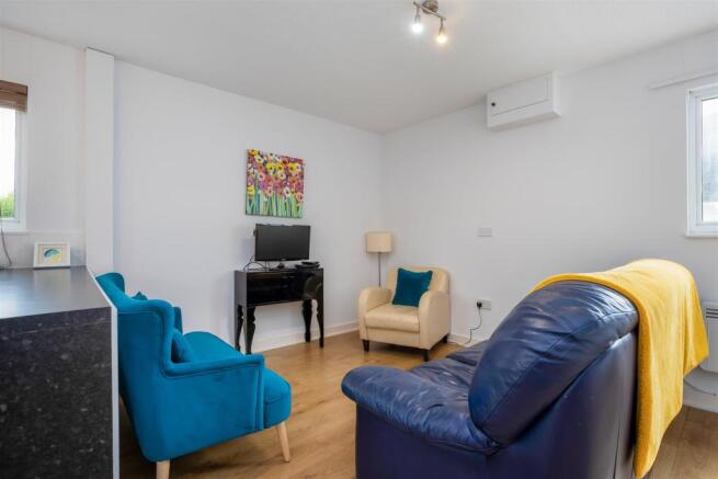 Cottage - Living Room