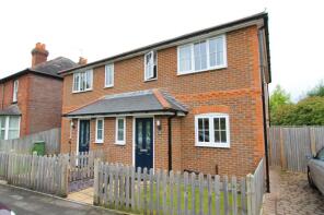 39, Oakdene Road, Guildford GU3 1ND