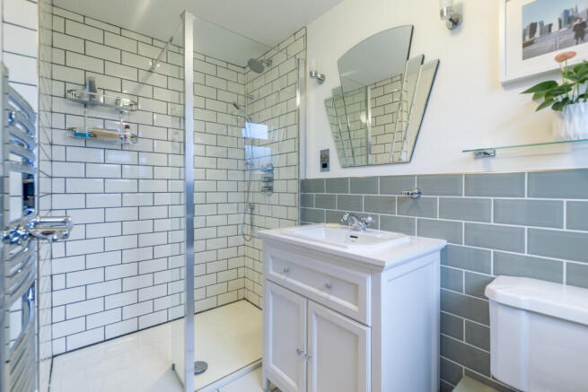 Bedroom 4 Ensuite