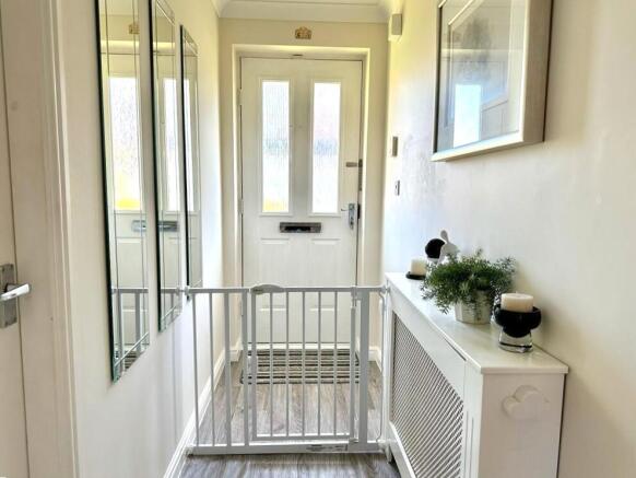 4 bed Detached for sale Image 10