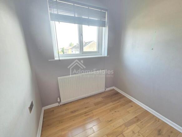 3 bed Town House for sale Image 5