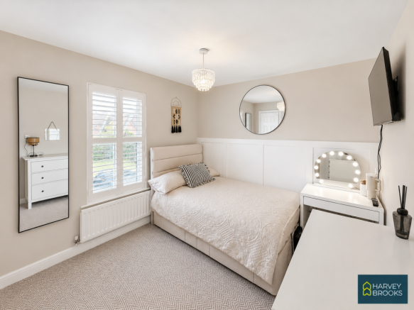 4 bed Detached for sale Image 11