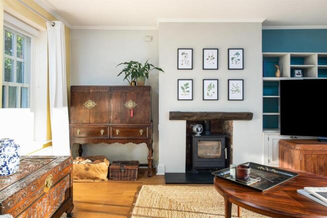 Sitting_Room_4.jpg