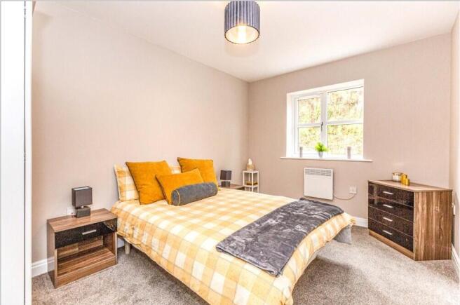 2 bed Flat to rent Image 4