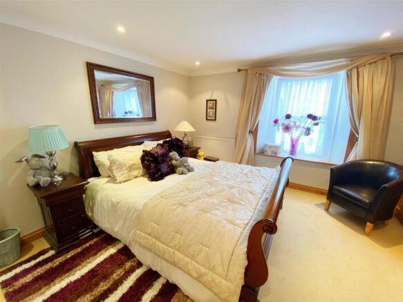 Bedroom 2 pic 2.jpg