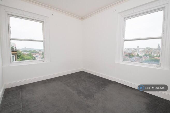 1 bed Flat to rent Image 5