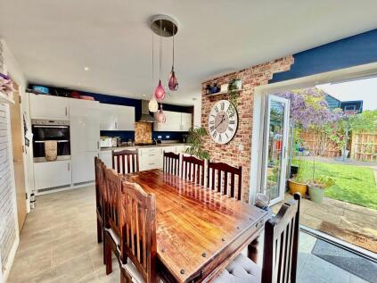 Fen Street, Brooklands, MK10