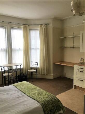13TA-Room 4b.JPG