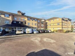 15, Barons Court, Earls Meade, Luton LU2 7EY