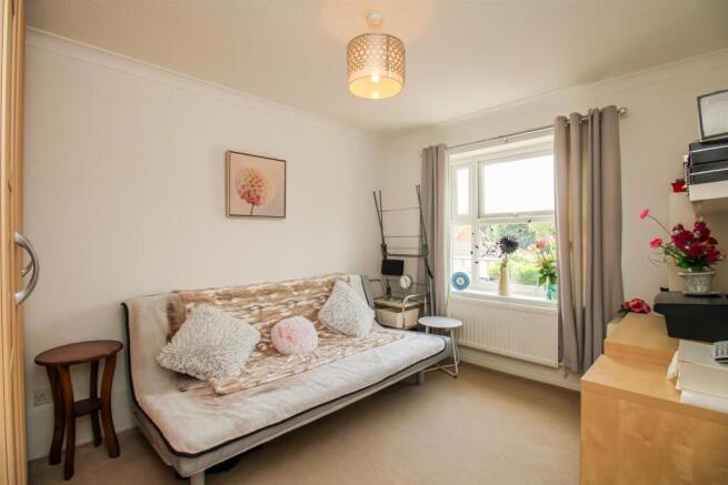 2 bed Apartment for sale Image 8