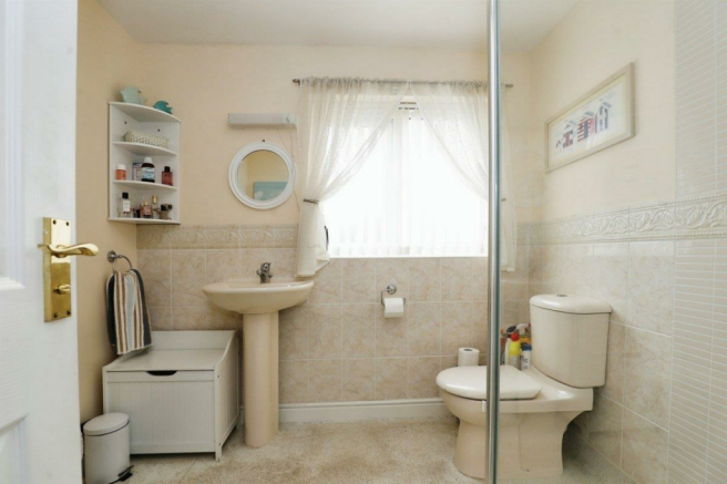 En-suite Bathroom