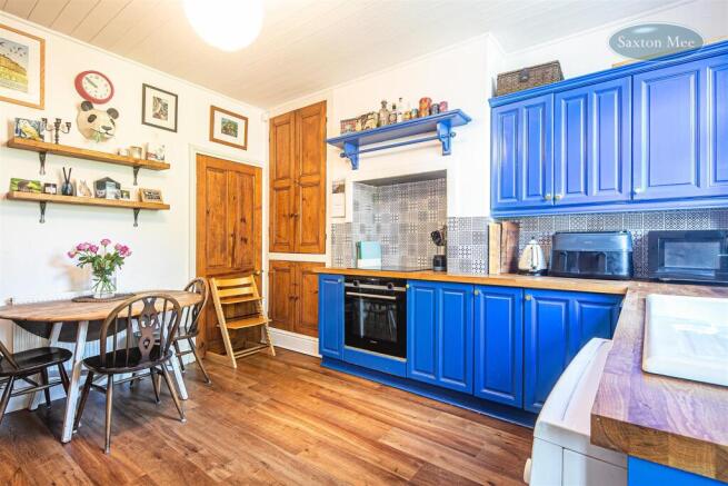 3 bed Terraced for sale Image 5