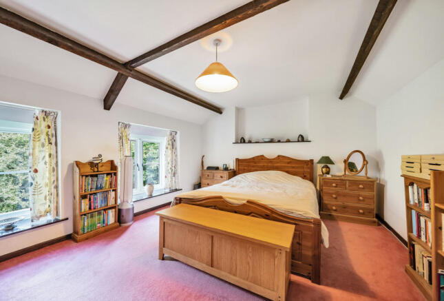 Bedroom 1 Photo 2