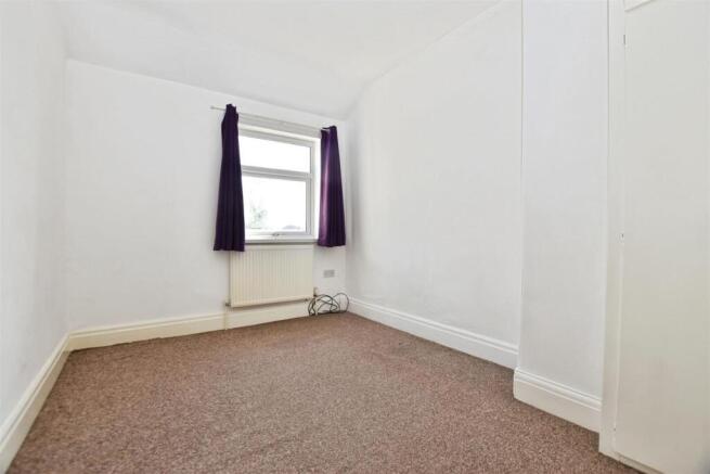 3 bed Terraced for sale Image 4