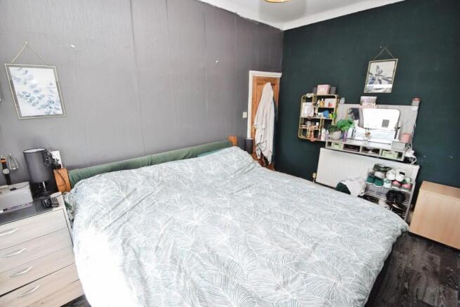 3 bed Terraced for sale Image 10