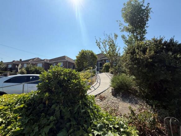Walton Road, Walton-on-the-naze photo 4