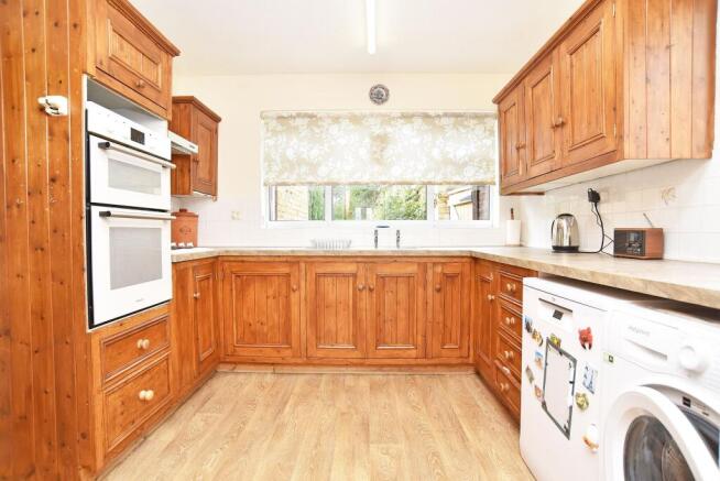 3 bed Semi-Detached for sale Image 4