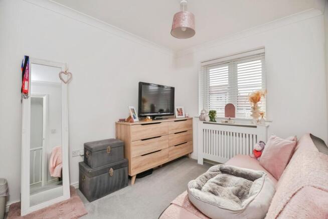 3 bed Semi-Detached for sale Image 12