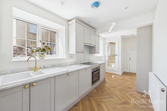 3 bed Terraced for sale Image 6