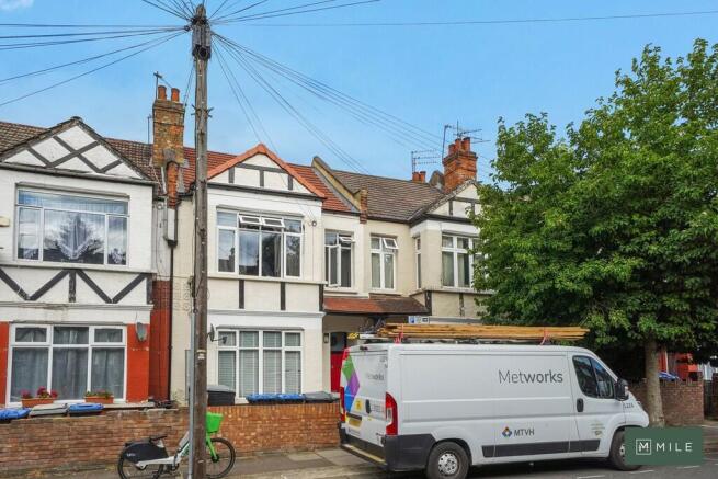 87 Drayton Road -...