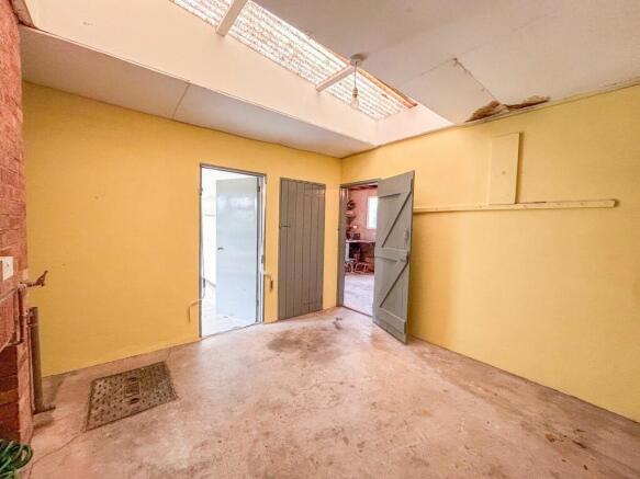 Garage Room