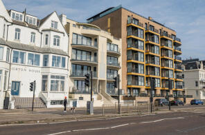 Flat 3, 191, Kingsway, Hove BN3 4FB