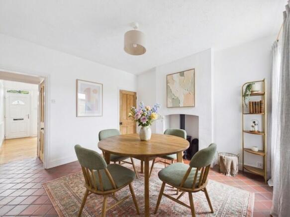 Dining Room (Virtually Furnished)