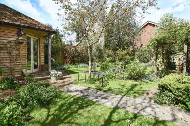 48 Maplehurst Road