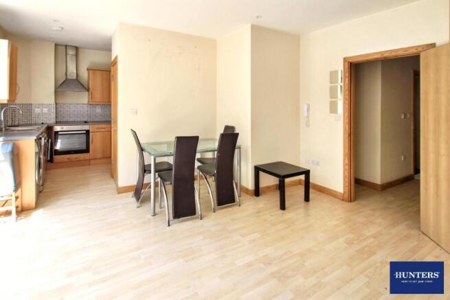 2 bed Flat to rent Image 8