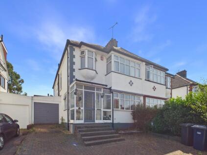 Addington Drive, London, N12