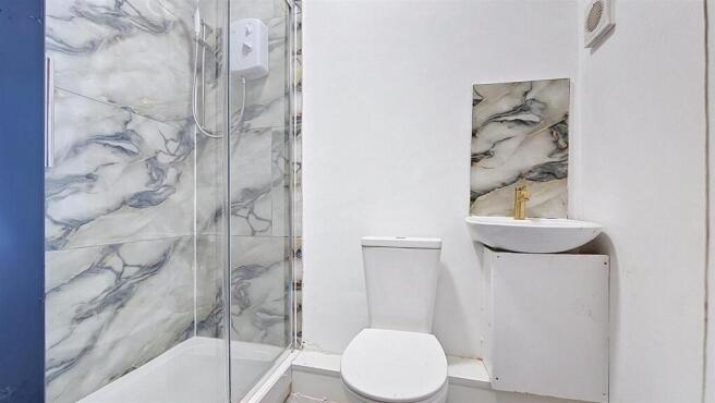 1 bed Apartment to rent Image 5