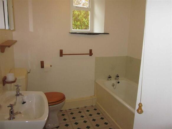 Photo 8
