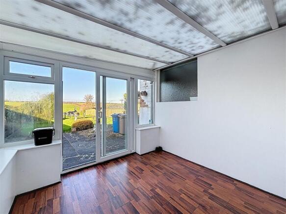 2 bed Terraced for sale Image 11