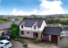 3, Manor Gardens, Newton Abbot TQ12 5RB