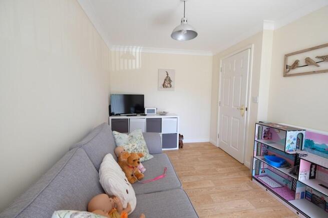 BEDROOM 5