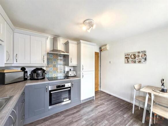 2 bed End of Terrace for sale Image 8