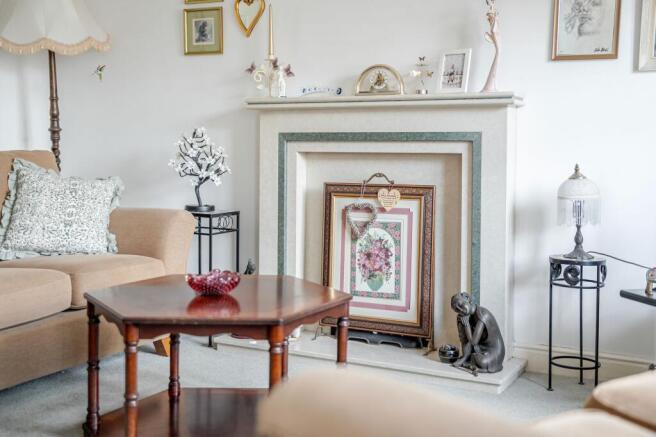 2 bed Terraced for sale Image 7