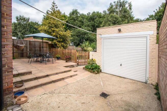 Garage.jpg