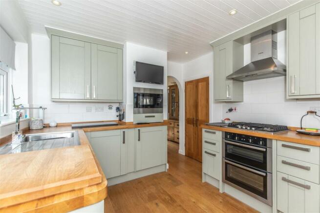 The Cottage 15 Claremont Rise37.jpg
