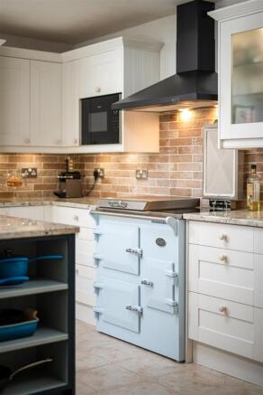 Kitchen_6.jpg