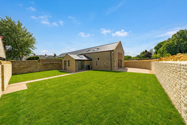 Rear Garden II.png
