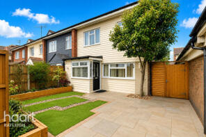 7, Corfe Close, Pitsea, Basildon SS13 3RH