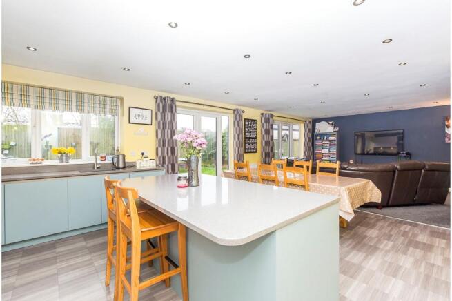 Kitchen/Diner/Family