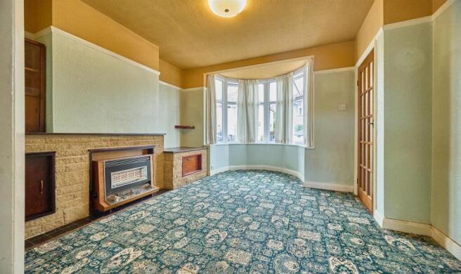 Lounge to Front