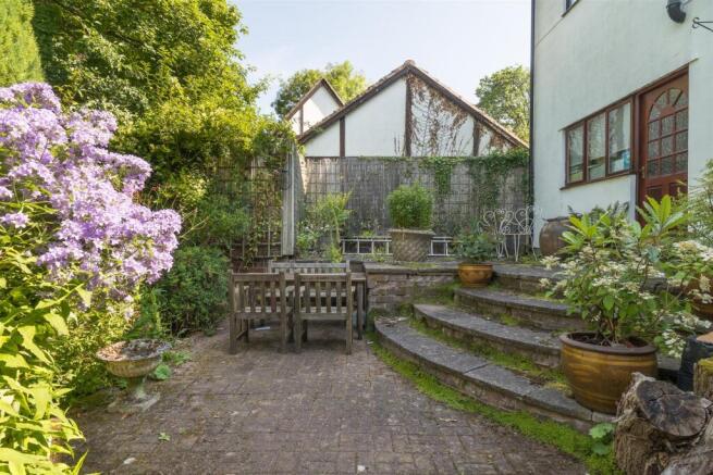 3 bed Semi-Detached for sale Image 4