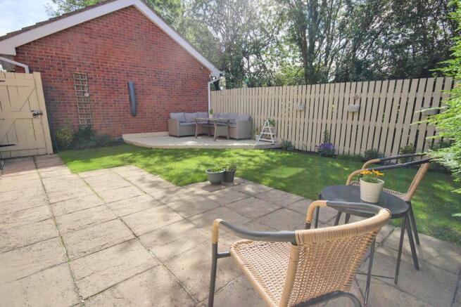 4 bed Detached for sale Image 12