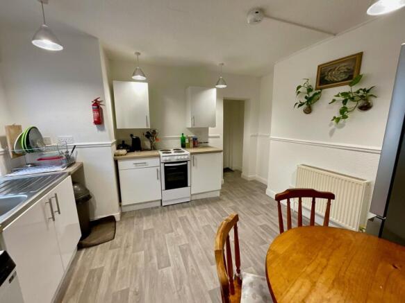 3 bed Block of Apartments for sale Image 5