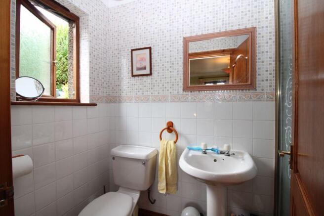 En suite showe...