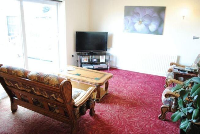 Lounge 2