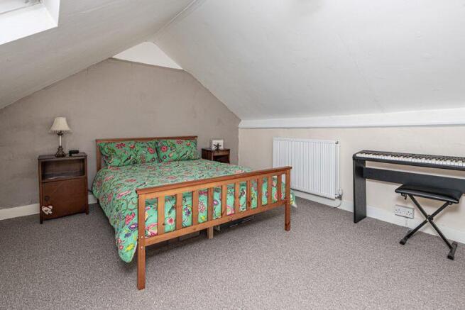 LOFT ROOM (POT'L BED 3)